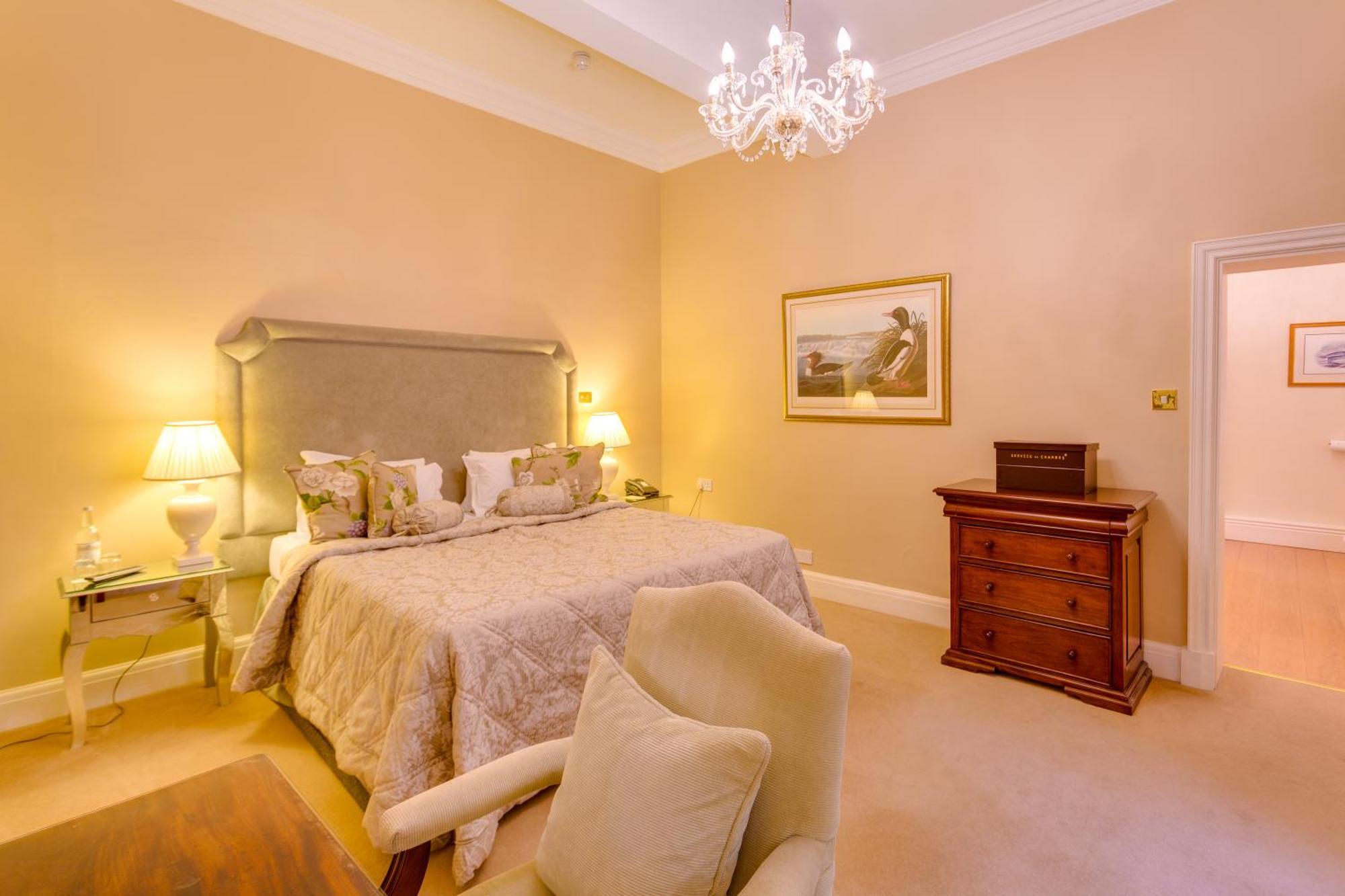 Rushton Hall Hotel&Spa Kettering Buitenkant foto