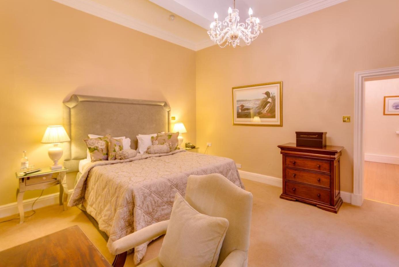 Rushton Hall Hotel&Spa Kettering Buitenkant foto