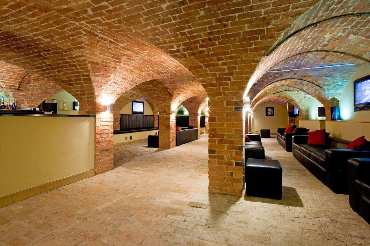 Rushton Hall Hotel&Spa Kettering Buitenkant foto